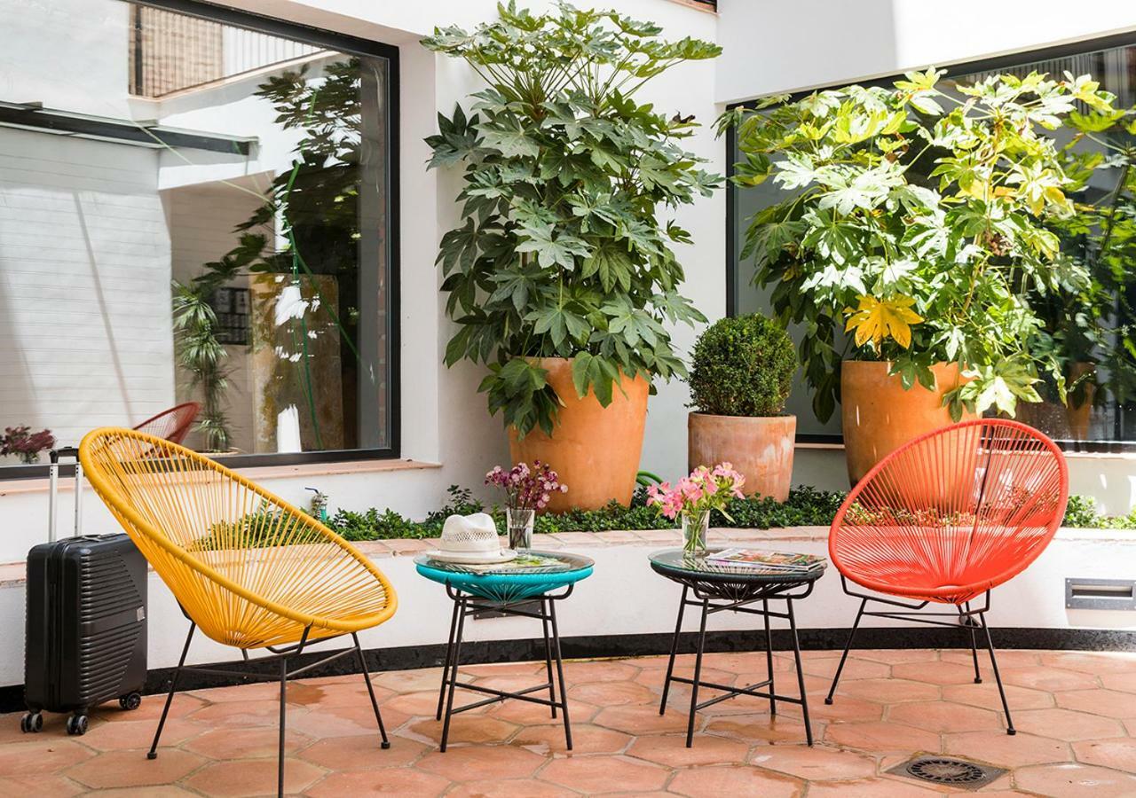 Feria Pool & Luxury Lägenhet Sevilla Exteriör bild
